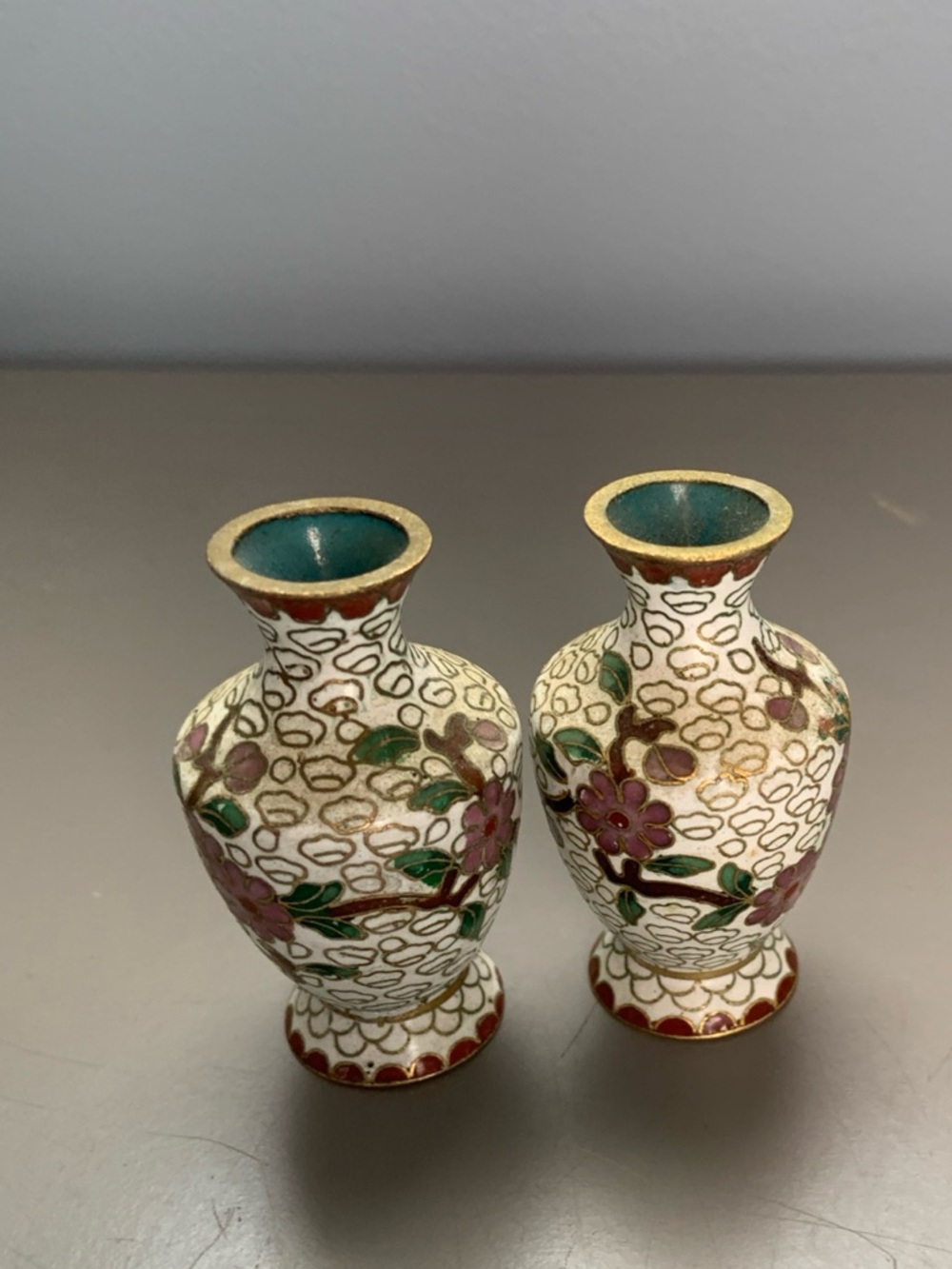 Hand-Painted Floral Cloisonné Mini Vases - White & Green